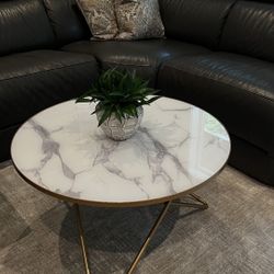 Round Coffee Table with White Faux Marble Top