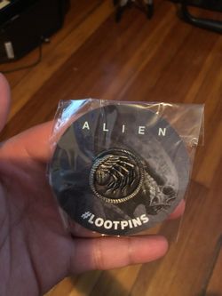 Loot Crate exclusive FaceHugger Pin