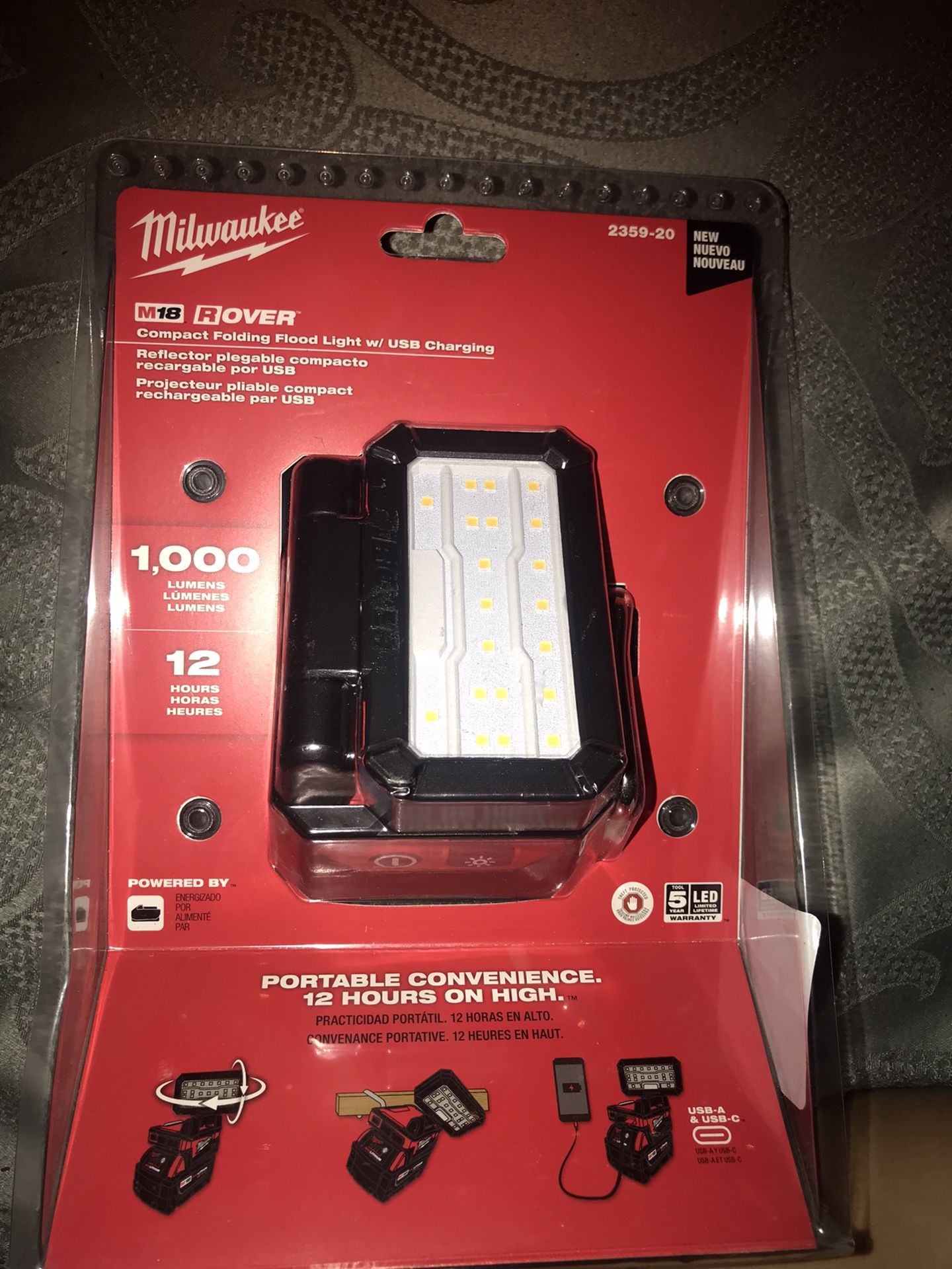 MILWAUKEE ROVER Compact Folding Flood Light 