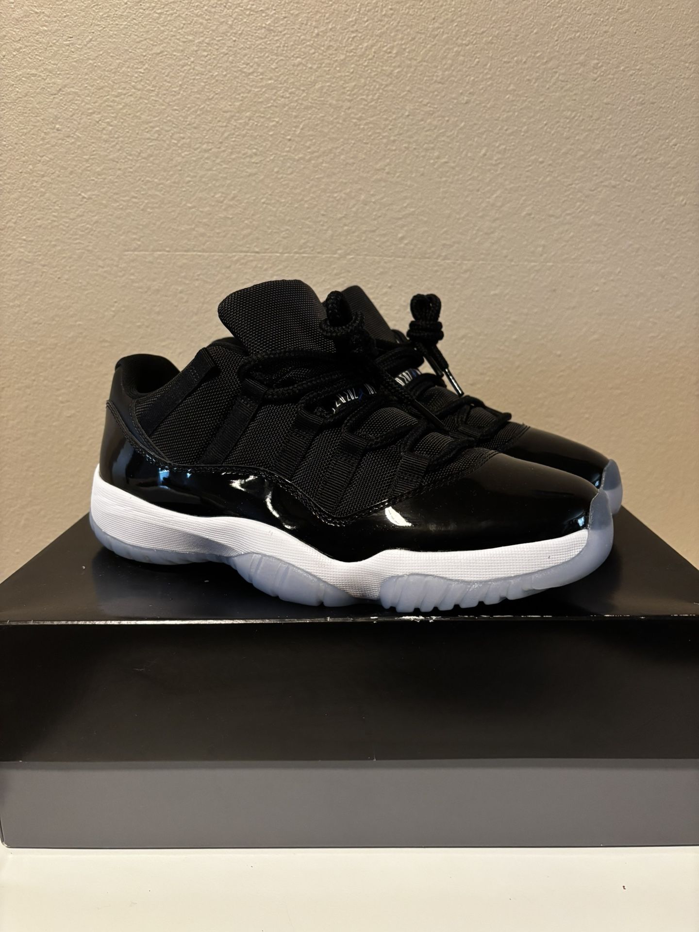 Jordan 11 Retro Space Jam
