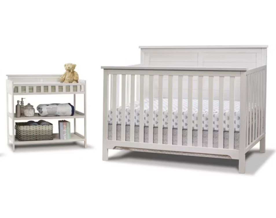 Crib And Changing Table 