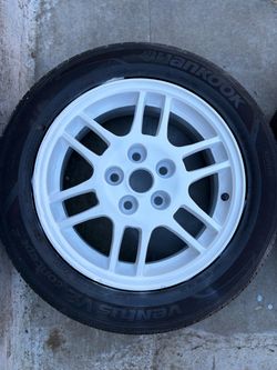 4 Mitsubishiw Evolution IV wheels