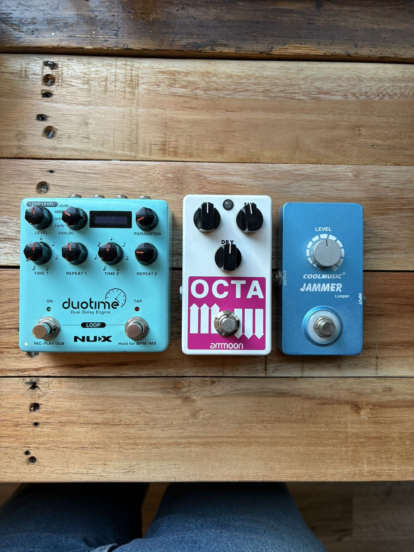Delay (+ Loop Station Build In), Octave, And Loop Station Effect Pedals
