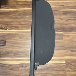 Genuine OEM Honda CR-V cargo cover / rear trunk privacy shade.  • Factory Honda accessory • Keeps items hidden in the trunk • Retractable and easy to