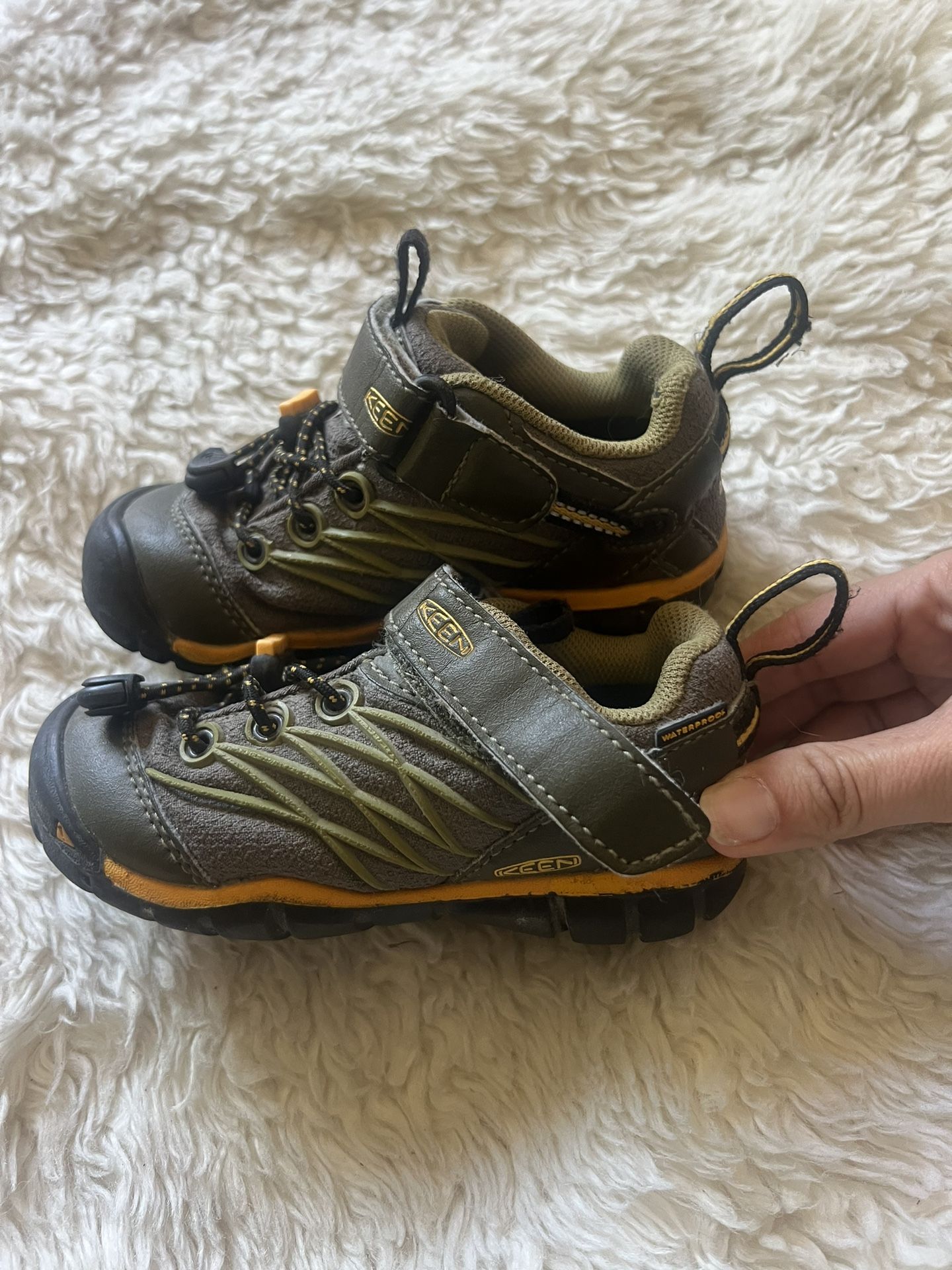 Keen Chandler CNX Waterproof Shoes