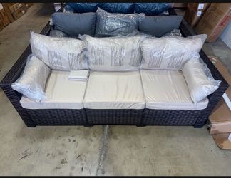 3 seat Outdoor Patio sofa already assembled