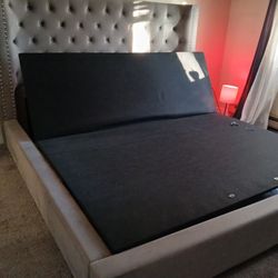 King Size Bed Frame & Metal Base 