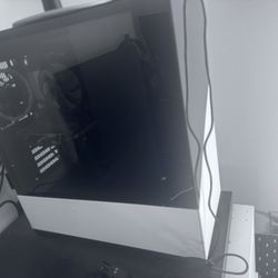 High-Performance Gaming & Streaming PC Setup – Ryzen 5 5600X, RTX 3060, Dual Monitors, Razer Peripherals 