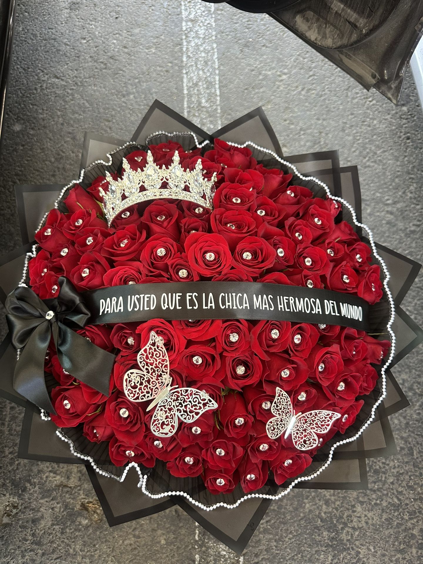 100 Rose Bouquet