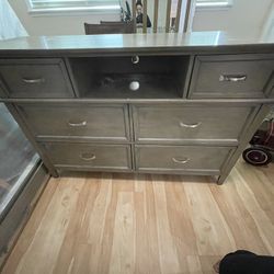 Bedroom Set Including Mattress/Box Spring 