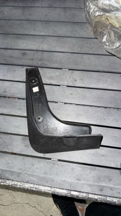2012 Hyundai Sonata GLS Left Rear Mud Guard