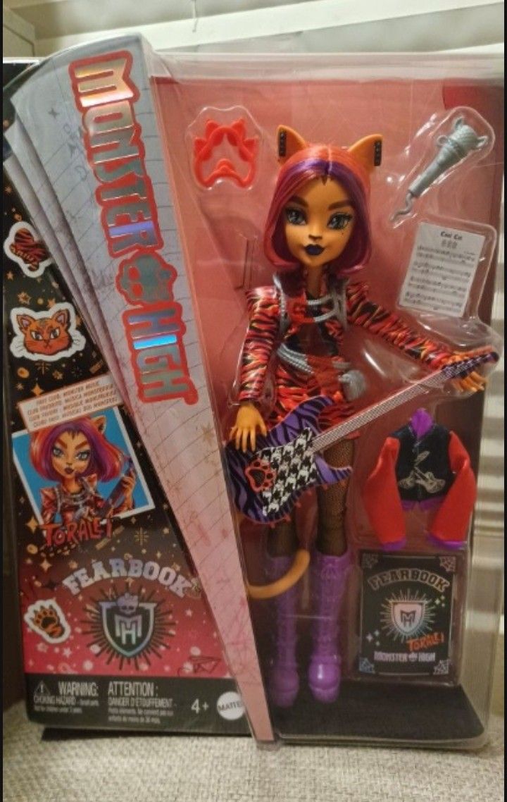 Monster High Doll Toralei Fearbook 
