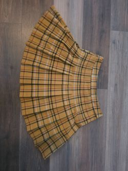 Yellow plaid skirt in size S