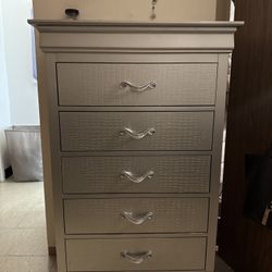 Elegant Silver Chest Of Drawers  