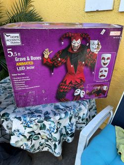 Home Accents Holiday 5.5 ft Animated LED Jester