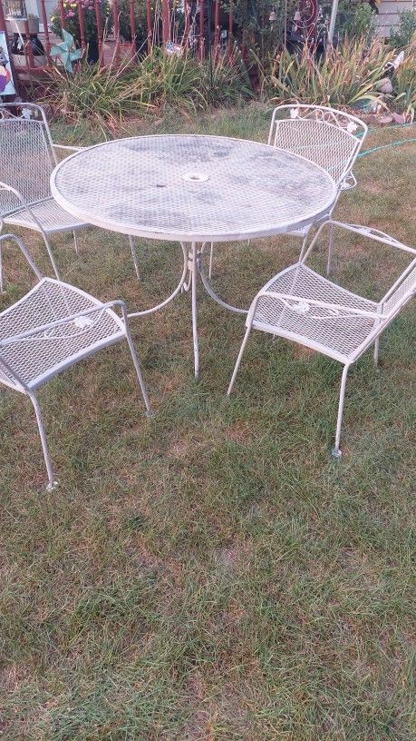 Iron Patio Set