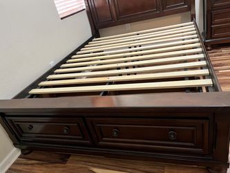 Solid Wood Queen Storage Bed + 2 Nightstands
