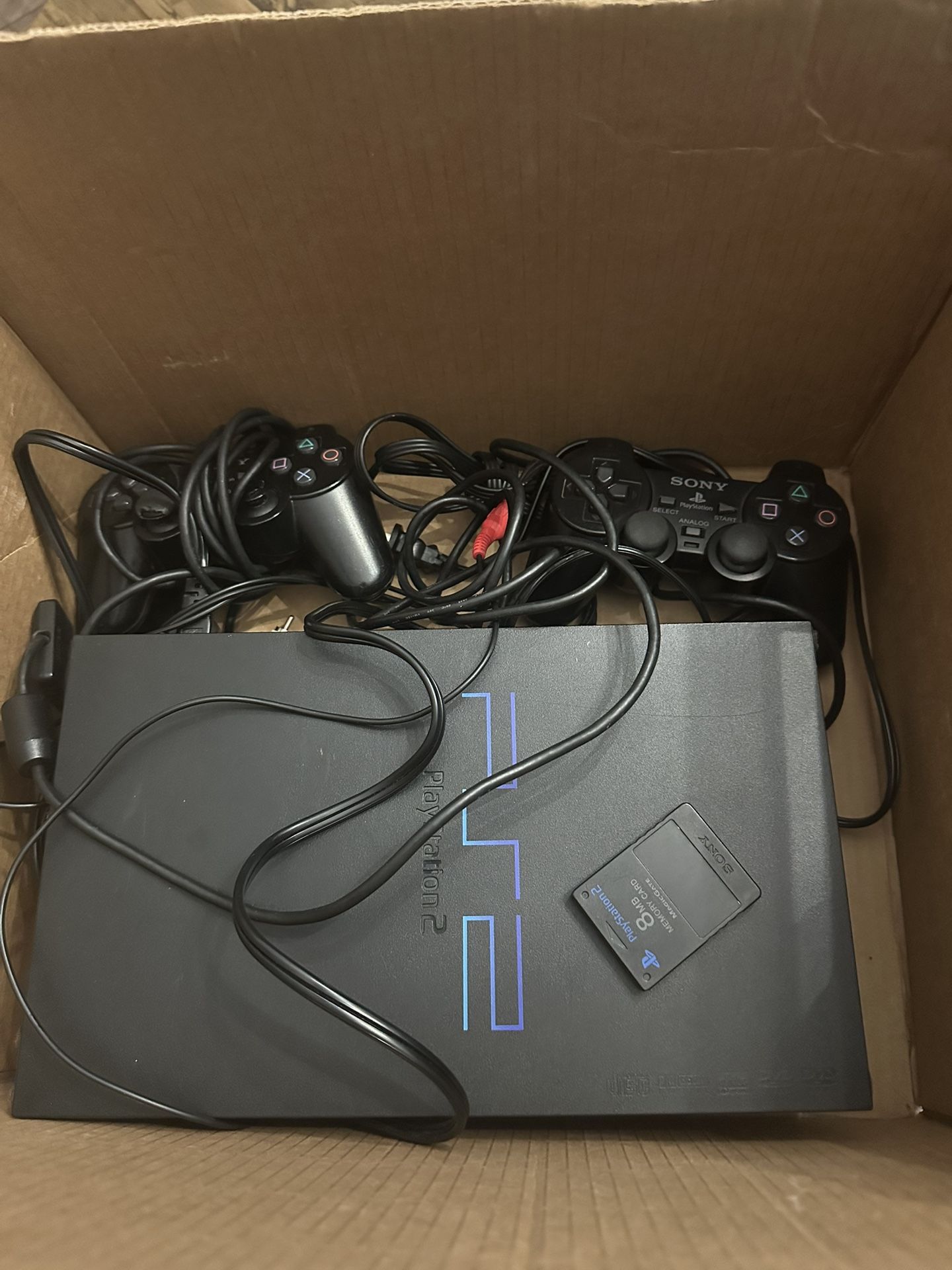 Ps2 With All Cables 8 Mg Card And 2 Remotes