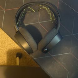 Steelseries Arctic’s 9X Wireless Gaming Headset