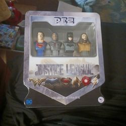 Justice League  (DC) PEZ Dispenser Gift Set