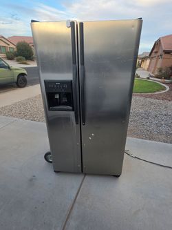 Free Refrigerator still works
