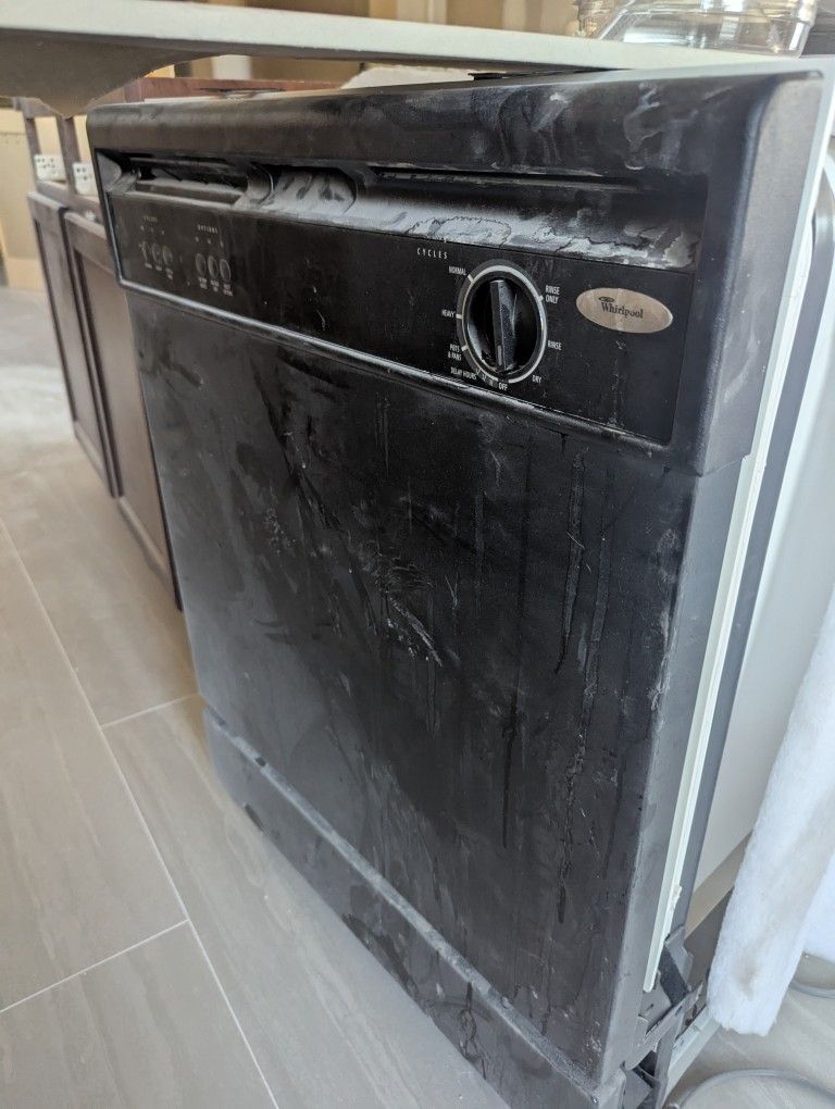 Black Whirlpool Dishwasher Working/ dusty From Reno