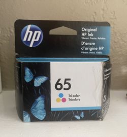 New Original HP (genuine) Tri-Color 65 Ink cartridge Box Open