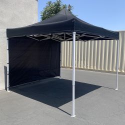 $120 (New) Heavy-duty 10x10 ft canopy with (1 sidewall) ez popup party tent w/ carry bag (red, blue)