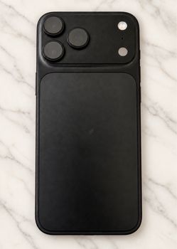 Apple 18 pro -256Gb Locked