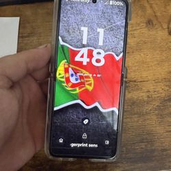 Motorola Razr 2024 Metro PCS EXCELLENT CONDITION 
