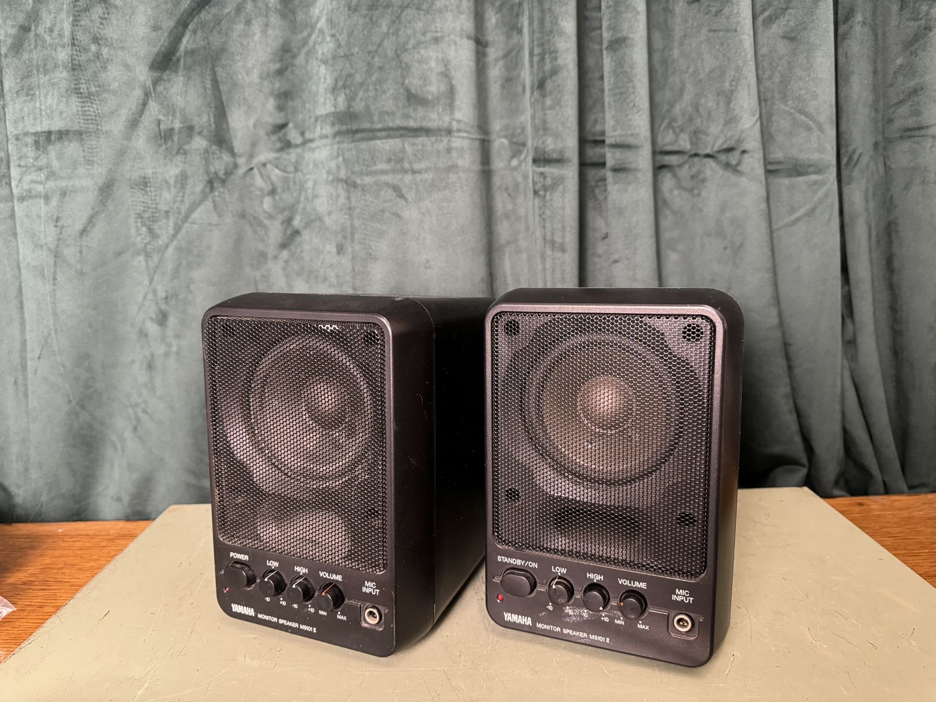 Yamaha MS101II Powered Monitor Pair