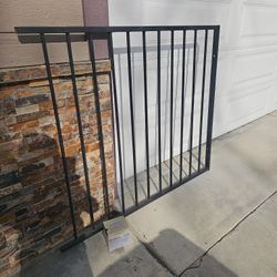 Small IRON GATE 54 LENGTH  HIGHT 46 