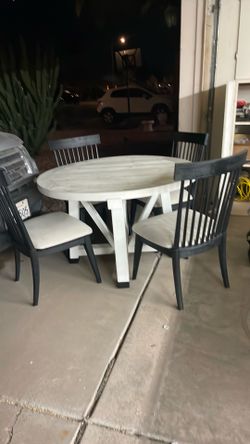 Table with four chairs