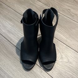 Vince Peep Tow Wedge Sandal!!!