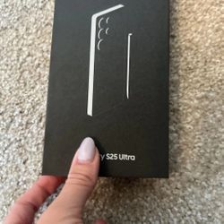 Brand New Samsung Galaxy S25 Ultra For Sale (Unlocked 🔓)