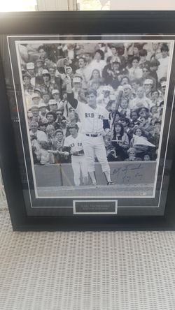 SIGNED BOSTON RED SOX LEGEND CAL YASTRZEMSKI 16X20 FRAMED
