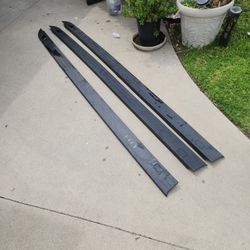 2025 Silverado 2500 Bed Rail Plastic