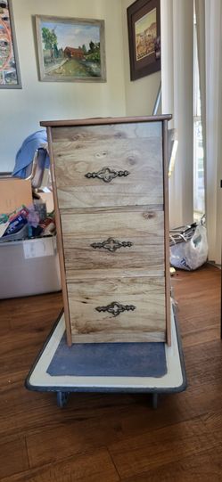 3 drawer dresser/night stand