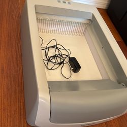 Self-Cleaning Litter Box