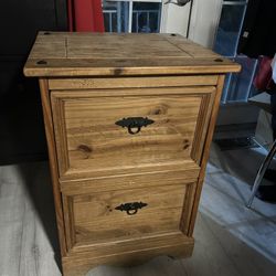 buro de madera cajonera 