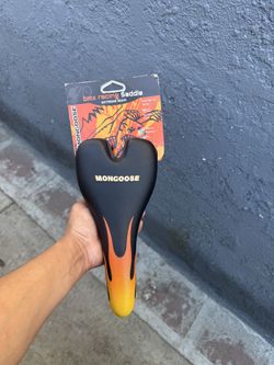 New mongoose bmx seat ready for any project