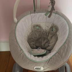 Graco White Soothe My Way Swing with Removable Rocker