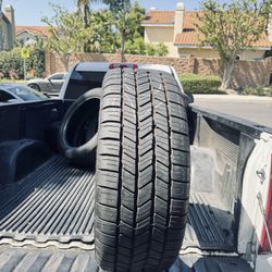 275/55/20 Goodyear Eagle LS2 Like New Condition Single 