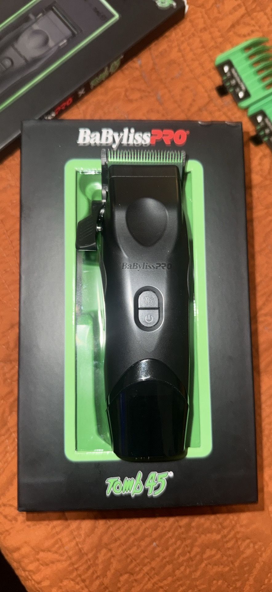 Babyliss Pro Tomb45 Clipper And Charging Pad