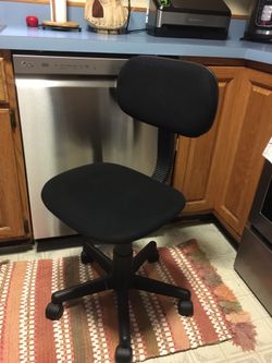 Rolling desk chair - Still Available 