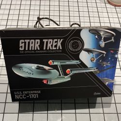 STAR  TREK  THE  OFFICIAL  STARSHIPS COLLECTION  