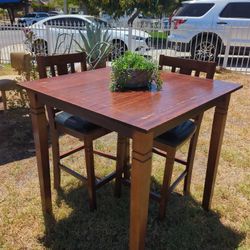 Kitchen Table And Chairs 
