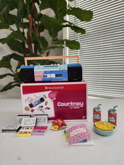 American Girl Courtney’s Sleepover Accessory Set