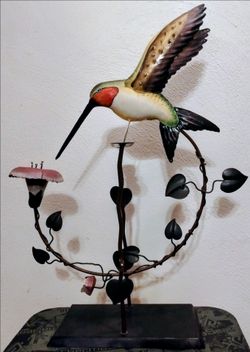 Metal Rocking Balance Hummingbird Toy