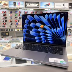 MacBook Pro M3 512gb 8ram